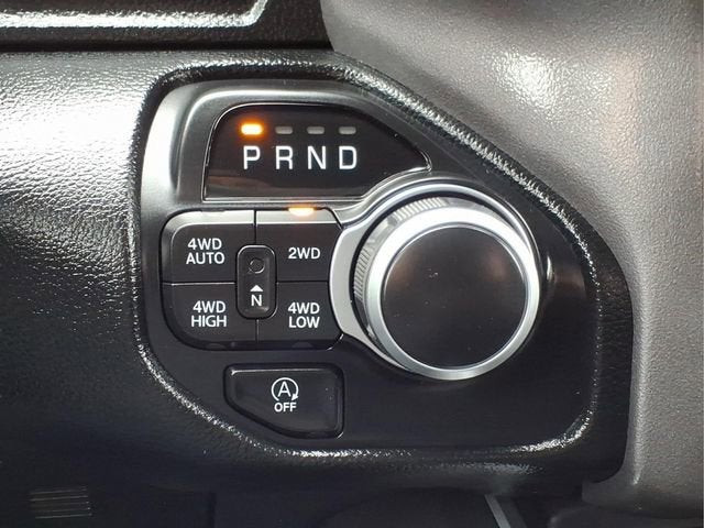 2021 RAM 1500 Big Horn Crew Cab 4x4 5'7" Box