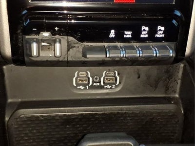 2022 RAM 1500 Laramie Crew Cab 4x4 5'7" Box