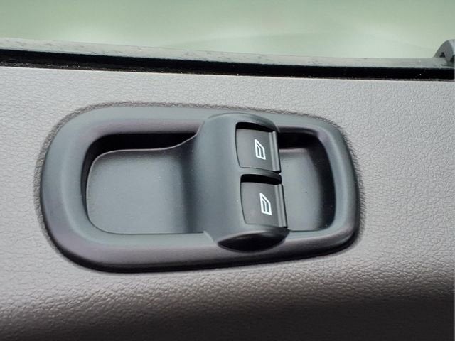 2021 Ford Transit Cargo Van T-250 130" Med Rf 9070 GVWR RWD