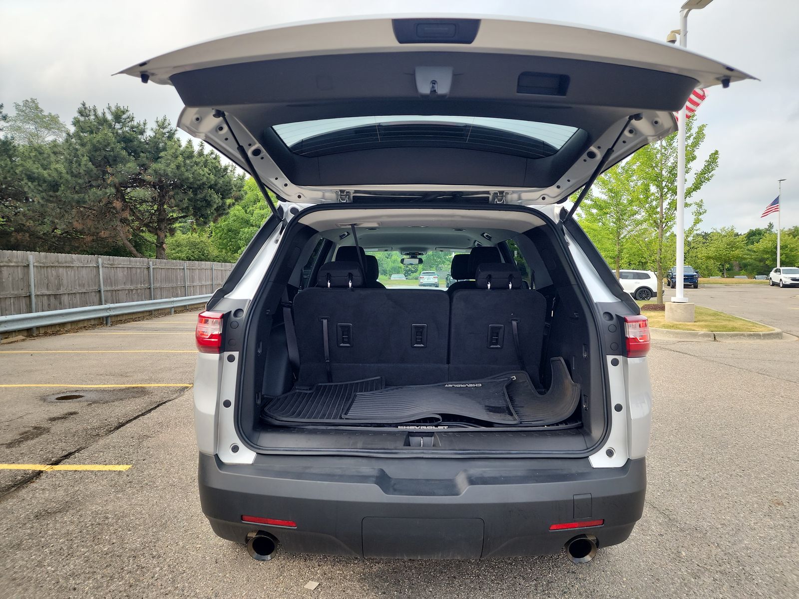 2020 Chevrolet Traverse LT Cloth