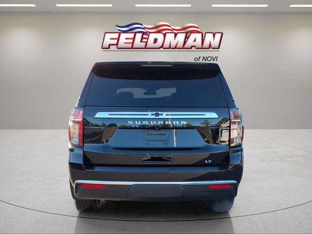 2023 Chevrolet Suburban LT