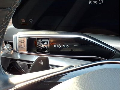 2024 Cadillac LYRIQ Luxury 2