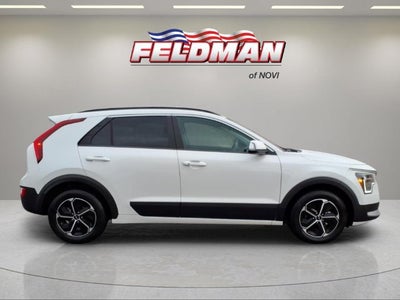2025 Kia Niro EX