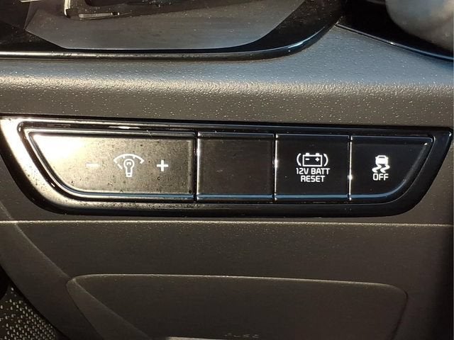 2024 Kia Niro EX Touring