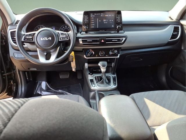 2023 Kia Seltos LX