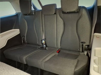 2023 Kia Carnival LX