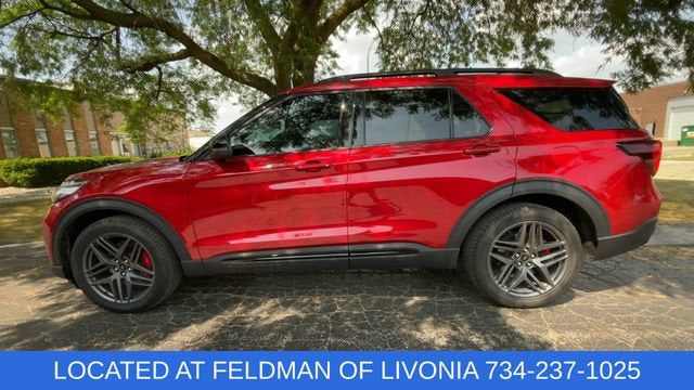 2025 Ford Explorer ST