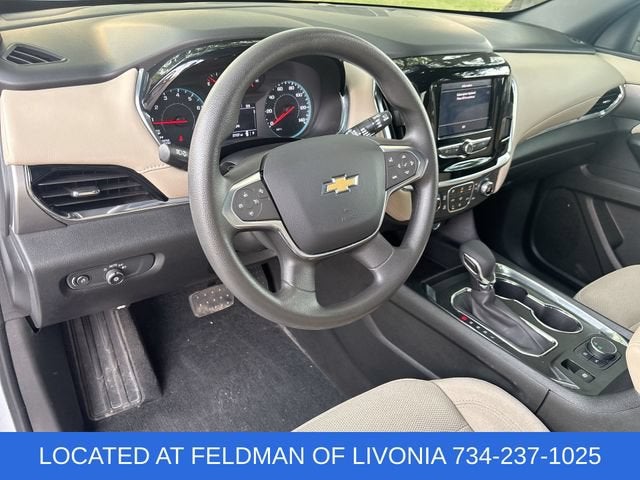 2023 Chevrolet Traverse LS