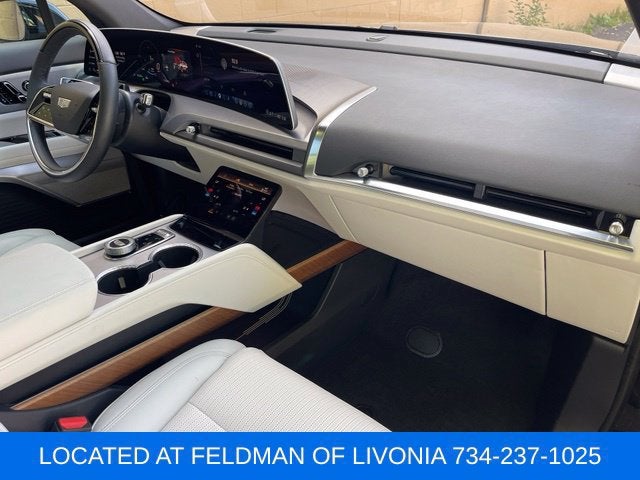 2026 Cadillac VISTIQ Sport