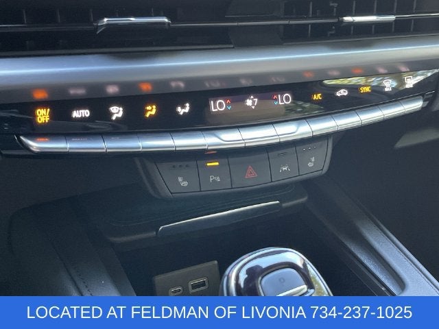2024 Cadillac XT4 Premium Luxury