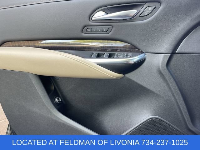 2024 Cadillac XT4 Premium Luxury