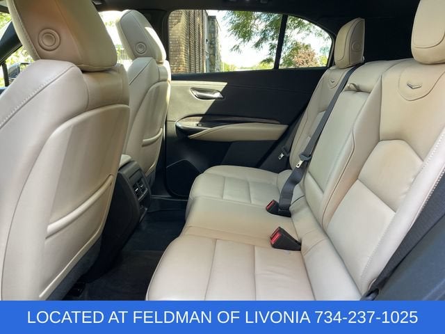 2024 Cadillac XT4 Premium Luxury