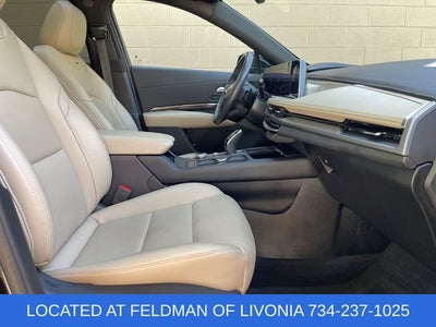 2024 Cadillac XT4 Premium Luxury