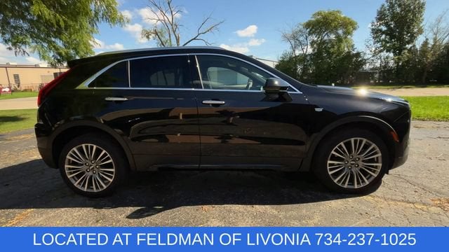 2024 Cadillac XT4 Premium Luxury