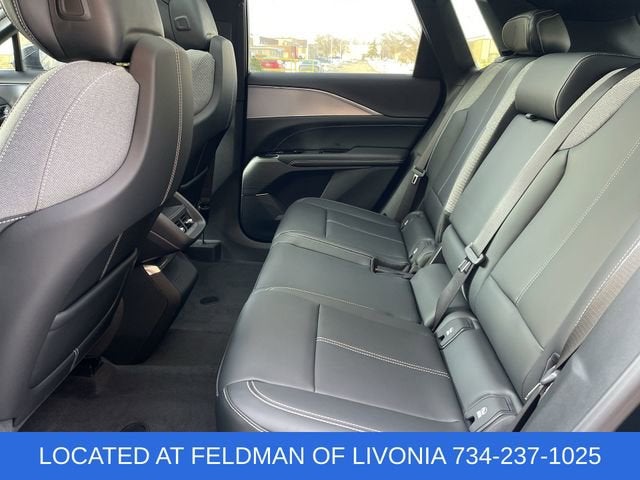 2024 Cadillac LYRIQ Tech