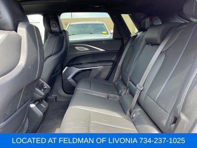 2024 Cadillac LYRIQ Luxury 2