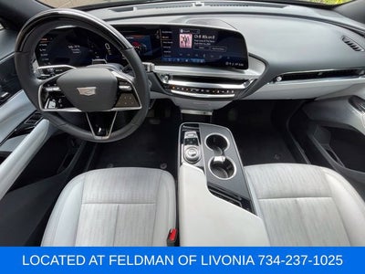 2024 Cadillac LYRIQ Luxury 2