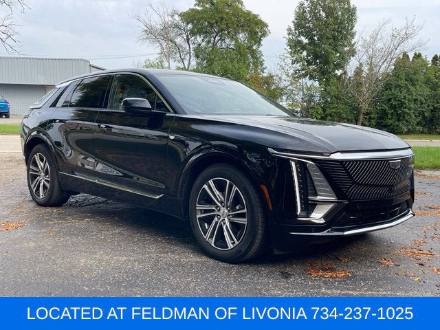 2024 Cadillac LYRIQ Luxury 2