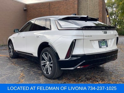 2024 Cadillac LYRIQ Luxury 2