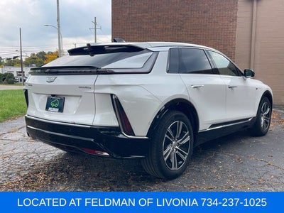 2024 Cadillac LYRIQ Luxury 2