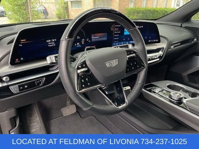 2024 Cadillac LYRIQ Luxury 2