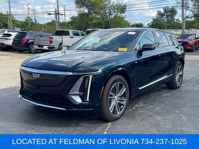 2024 Cadillac LYRIQ Luxury 2