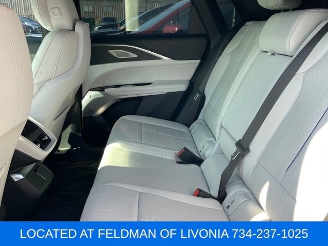 2024 Cadillac LYRIQ Sport 2