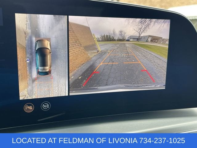 2024 Cadillac LYRIQ Sport 2