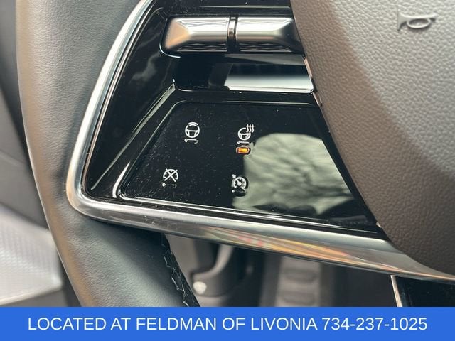 2024 Cadillac LYRIQ Sport 2