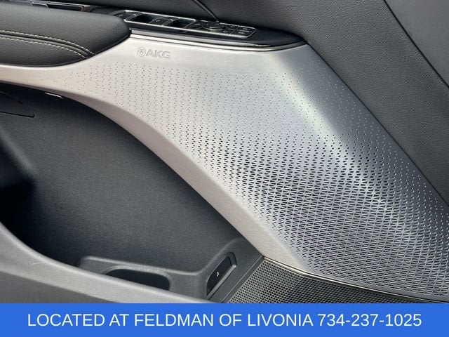 2024 Cadillac LYRIQ Sport 2