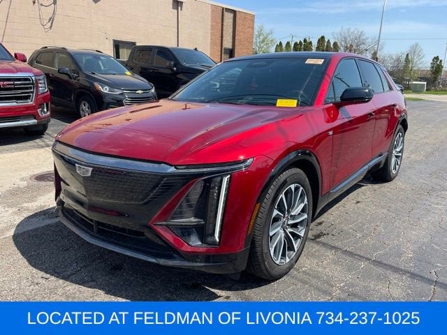 2024 Cadillac LYRIQ Sport 2