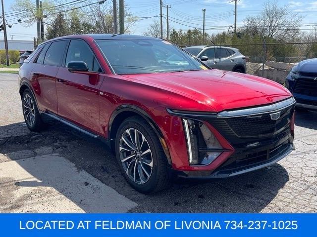 2024 Cadillac LYRIQ Sport 2