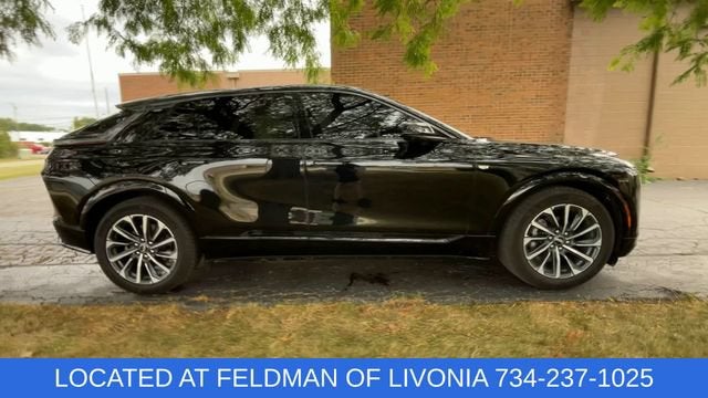 2024 Cadillac LYRIQ Sport 2