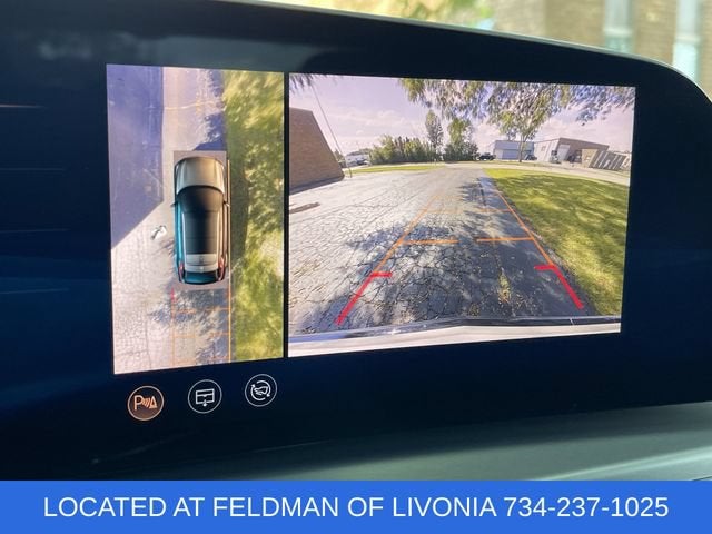 2024 Cadillac LYRIQ Sport 2