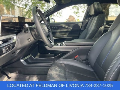 2024 Cadillac LYRIQ Sport 2