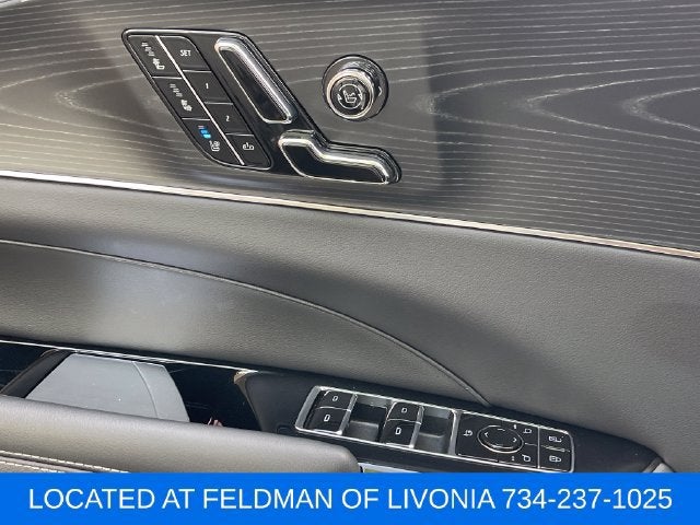 2024 Cadillac LYRIQ Sport 2