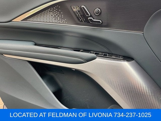 2024 Cadillac LYRIQ Sport 3