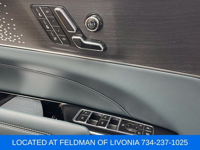 2024 Cadillac LYRIQ Sport 3