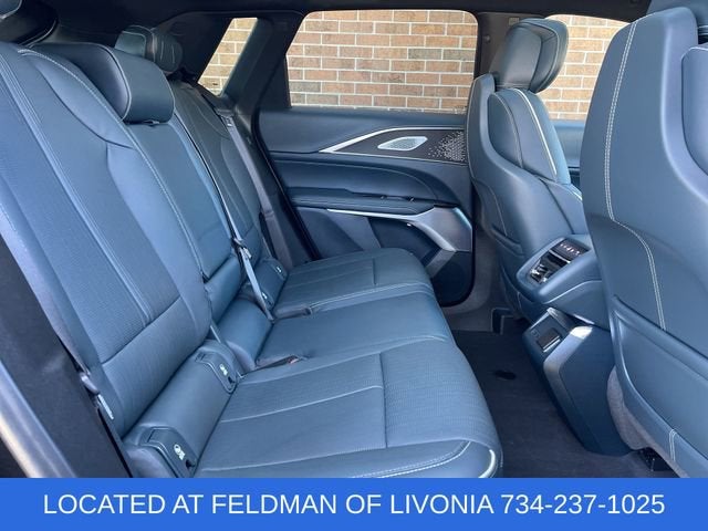 2024 Cadillac LYRIQ Sport 3