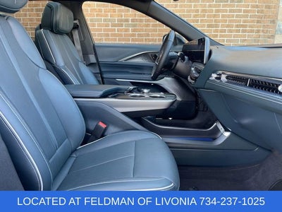 2024 Cadillac LYRIQ Sport 3