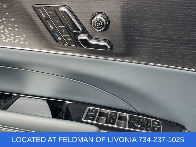 2024 Cadillac LYRIQ Sport 3