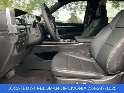2025 Cadillac Escalade Luxury