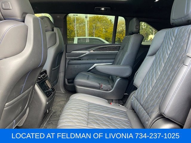 2025 Cadillac ESCALADE IQ Luxury 1