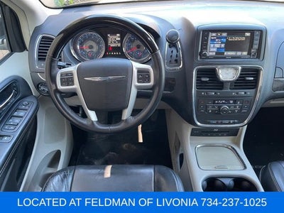 2015 Chrysler Town & Country Limited Platinum
