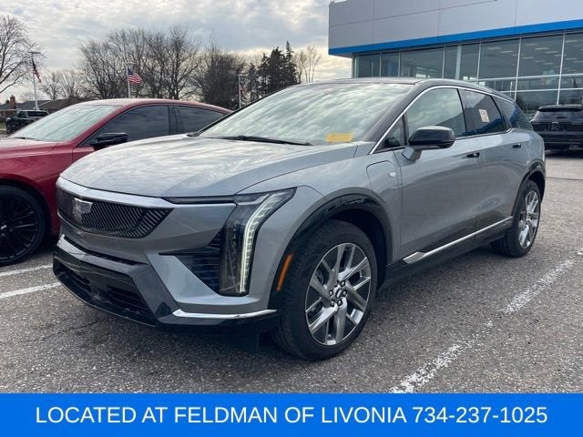 2025 Cadillac OPTIQ Luxury 1