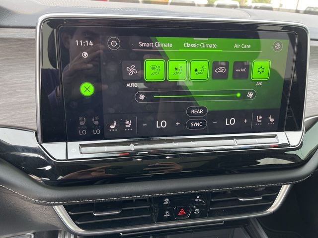 2024 Volkswagen Atlas 2.0T SEL Premium R-Line