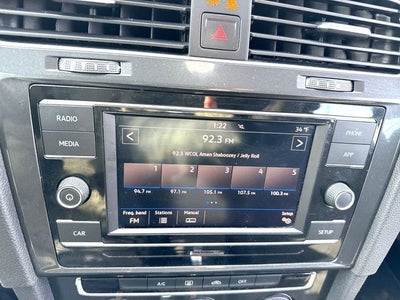 2019 Volkswagen Golf Base