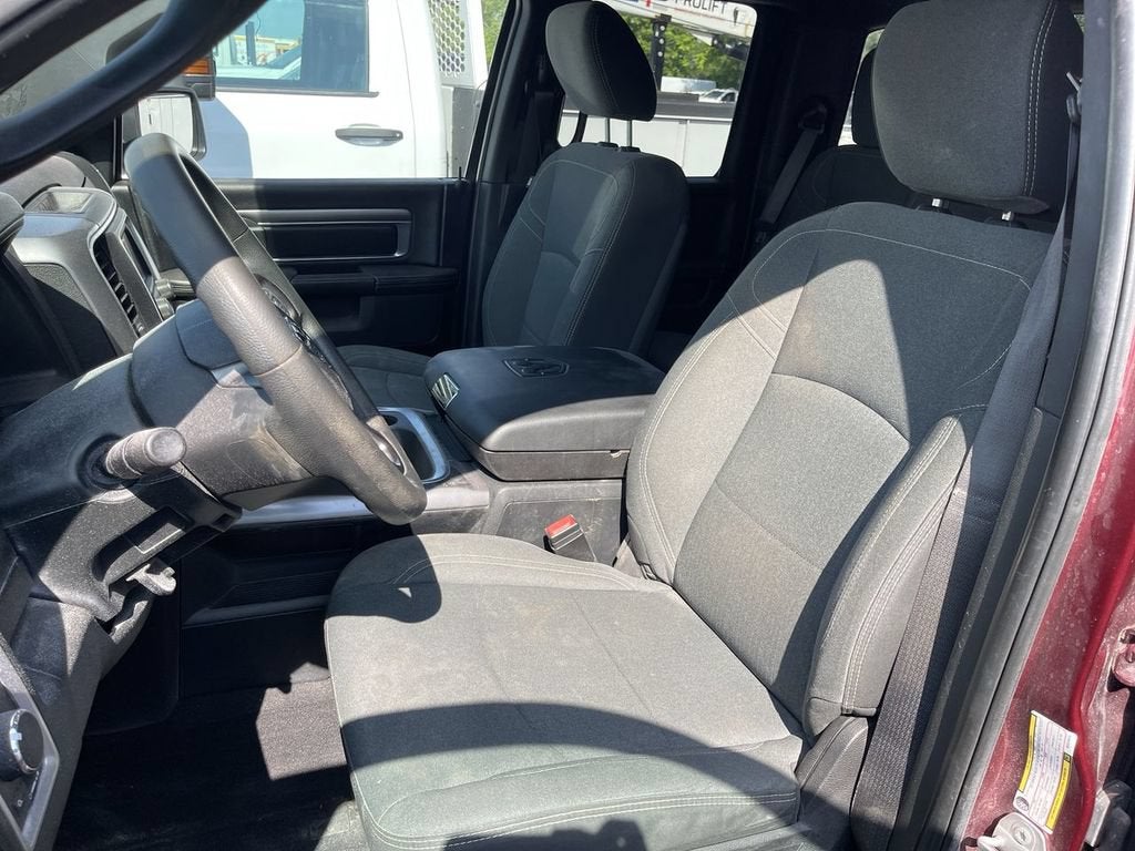 2021 RAM 1500 Classic Warlock Quad Cab 4x4 6'4" Box