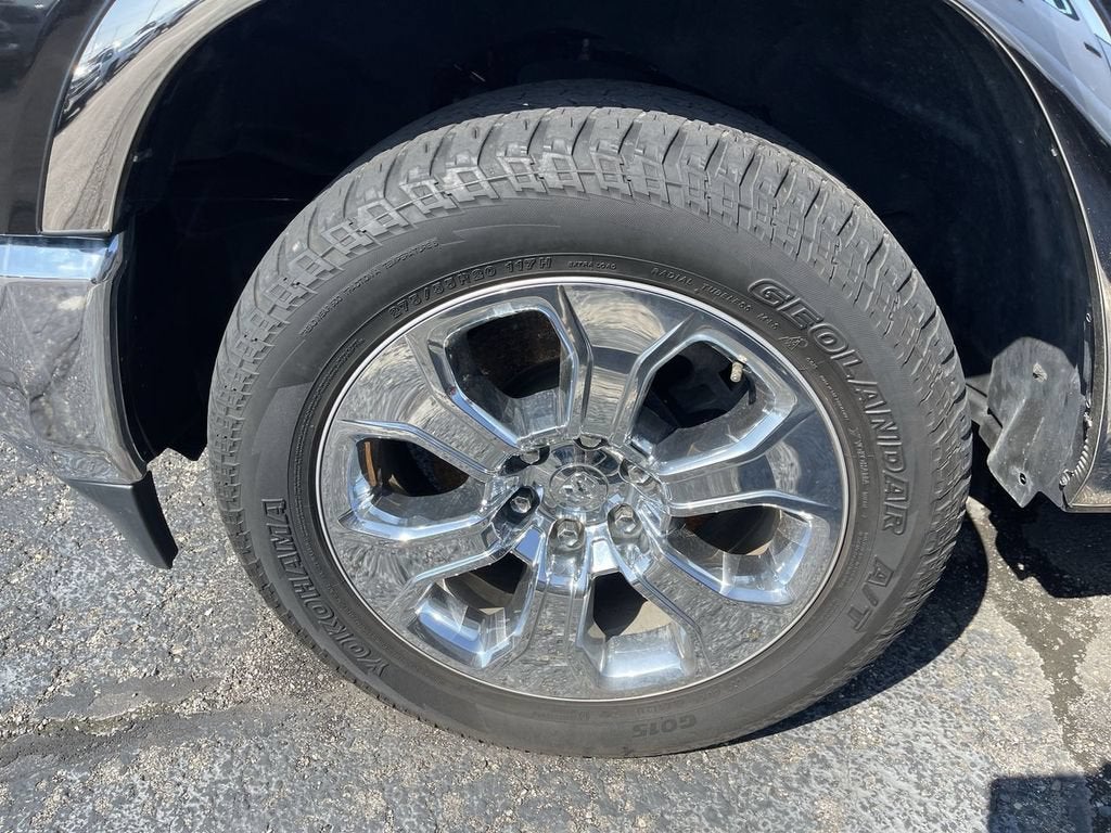 2020 RAM 1500 Big Horn Quad Cab 4x4 6'4" Box