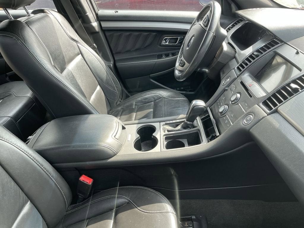 2018 Ford Taurus SEL